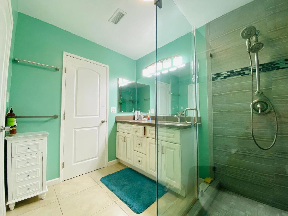 Costa Mesa Homestay - Private Rooms With 2 Shared Baths And Hosts Onsite Eksteriør bilde