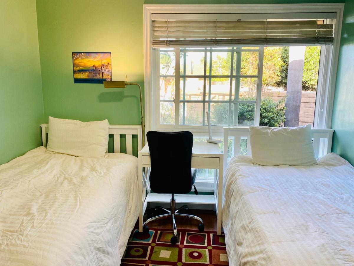 Costa Mesa Homestay - Private Rooms With 2 Shared Baths And Hosts Onsite Eksteriør bilde