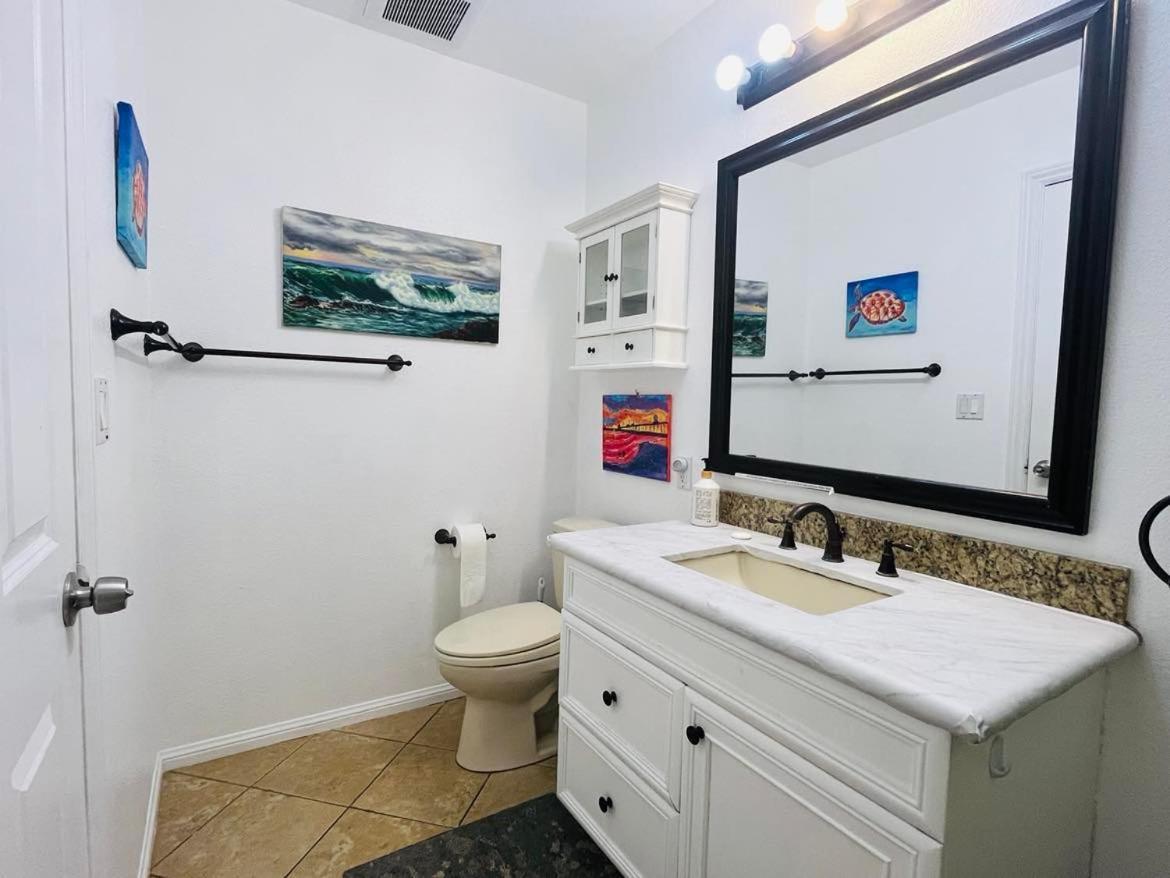 Costa Mesa Homestay - Private Rooms With 2 Shared Baths And Hosts Onsite Eksteriør bilde